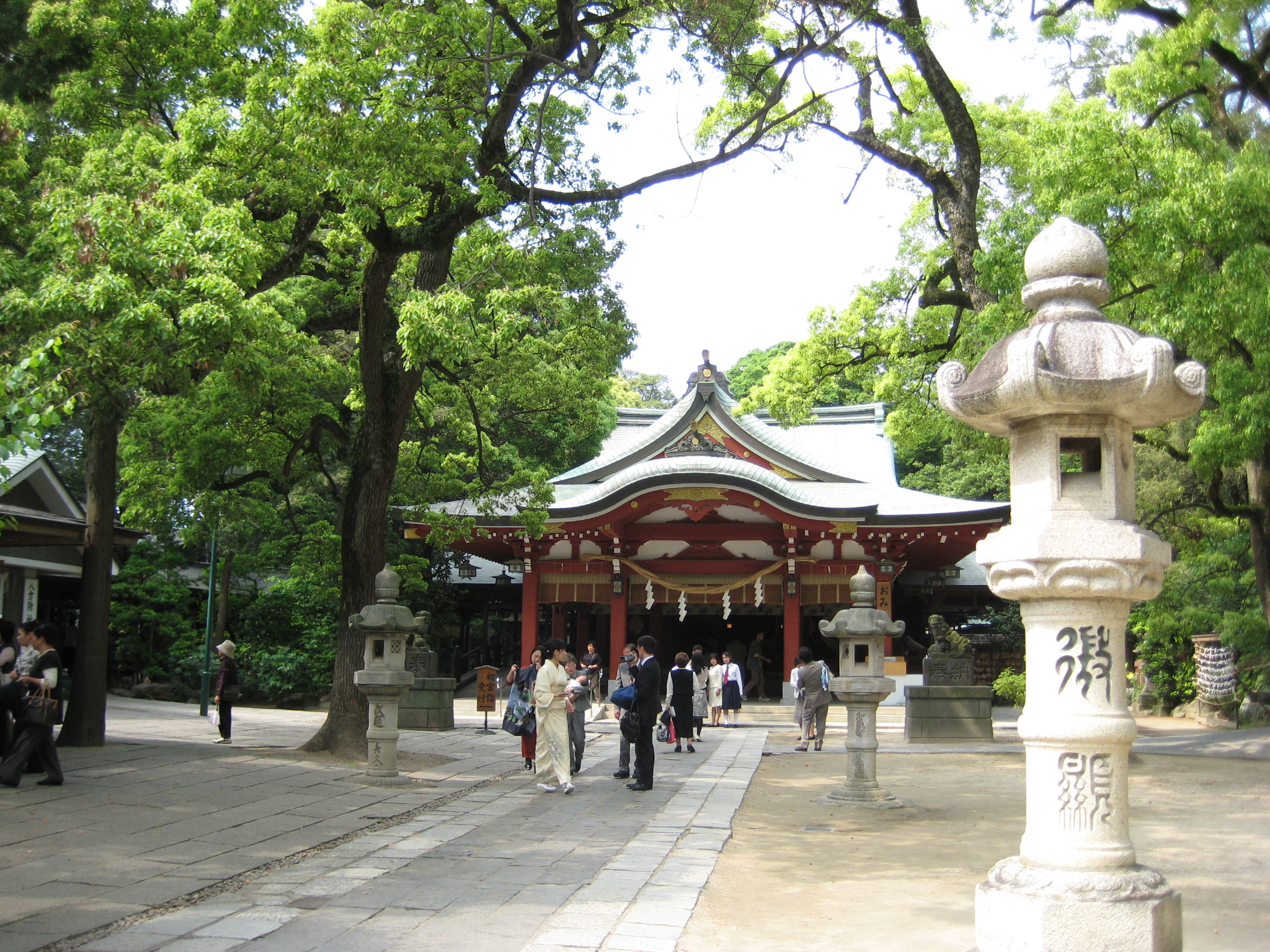 久伊豆神社の境内